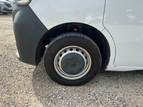 Renault Master Luton Low Loader #6