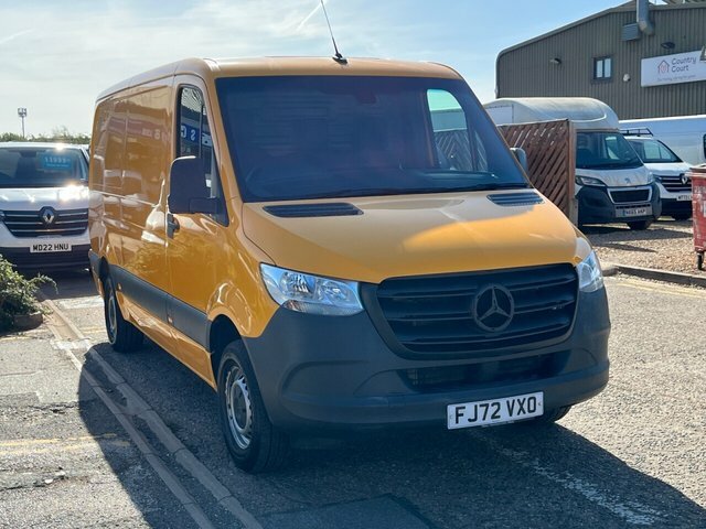 Mercedes-Benz Sprinter 2.0 315 Cdi Progressive Panel Van Manua Yellow