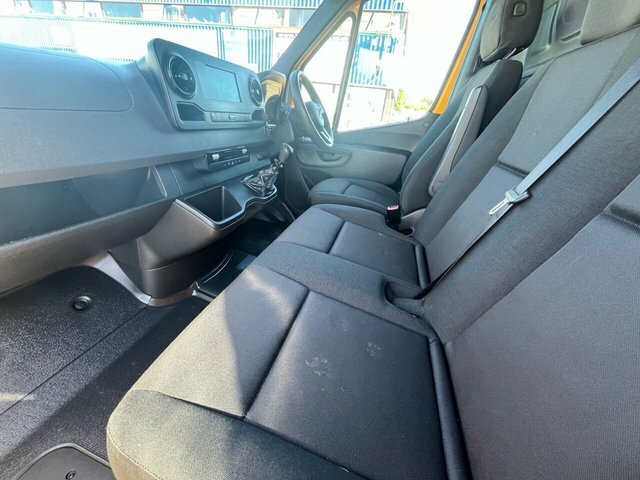Mercedes-Benz Sprinter 2.0 315 Cdi Progressive Panel Van Manua Yellow #4