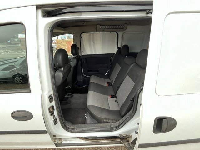 Vauxhall Combo 2000 Cdti 16V Crew White #3