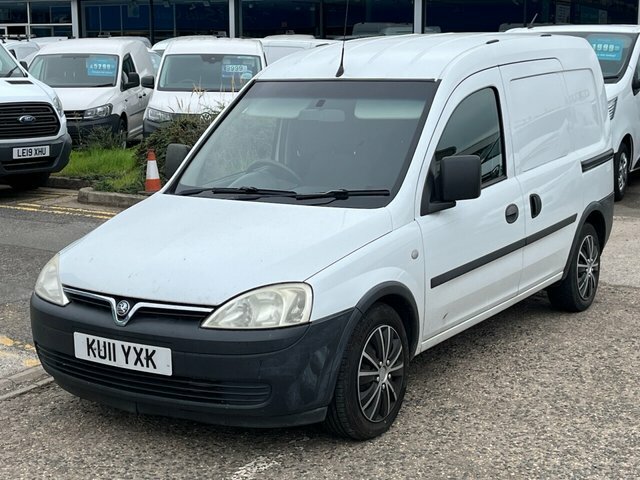 Vauxhall Combo 2000 Cdti 16V Crew White #2