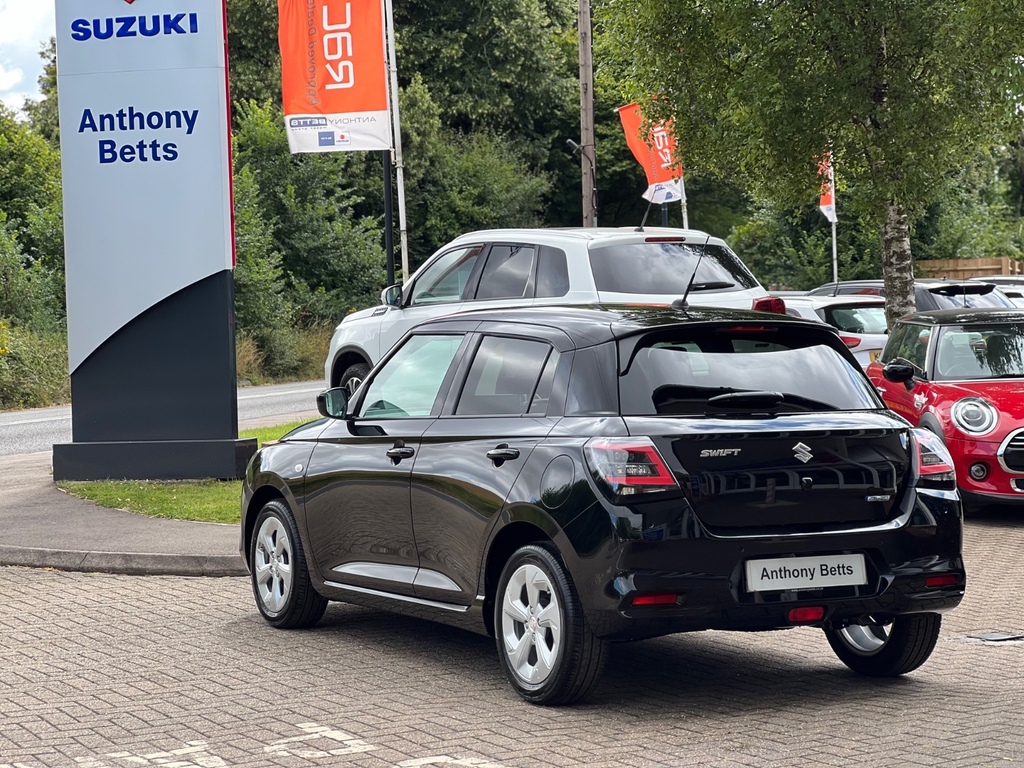 Suzuki Swift 1.2 Mild Hybrid Motion Black #6