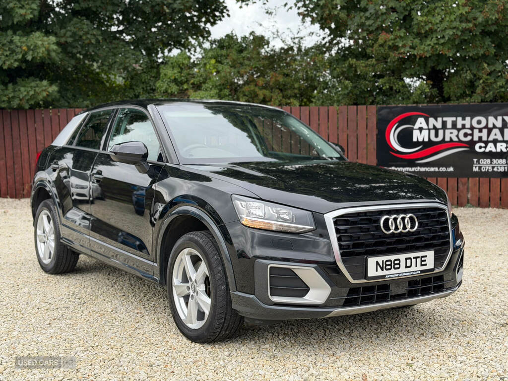 Audi Q2 1.6 Tdi Sport Black #2