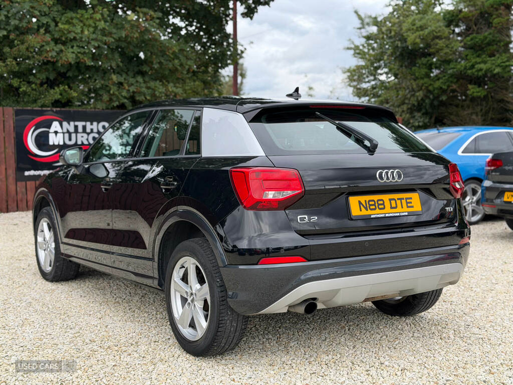 Audi Q2 1.6 Tdi Sport Black #4