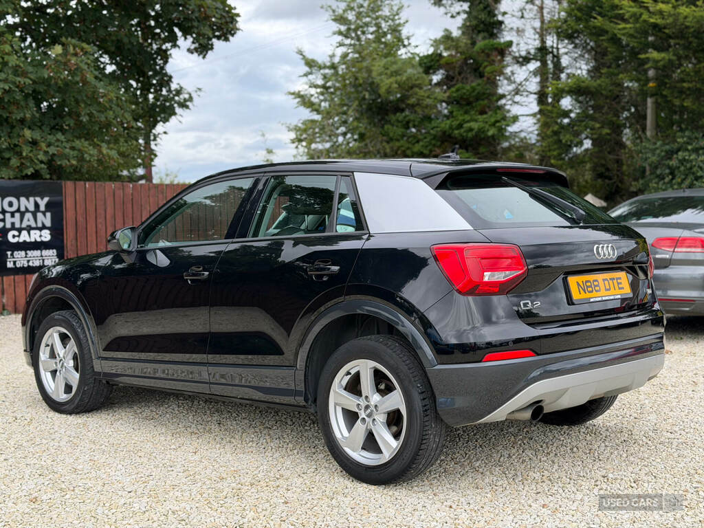 Audi Q2 1.6 Tdi Sport Black #3