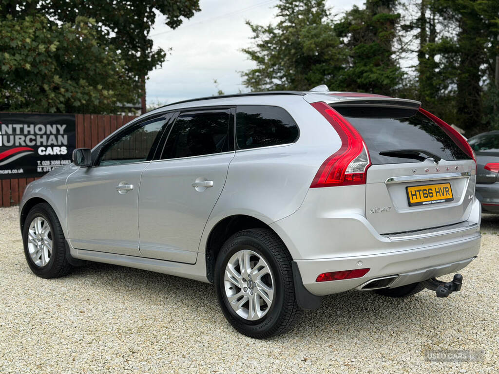 Volvo XC60 D4 190 Se Nav Silver #3