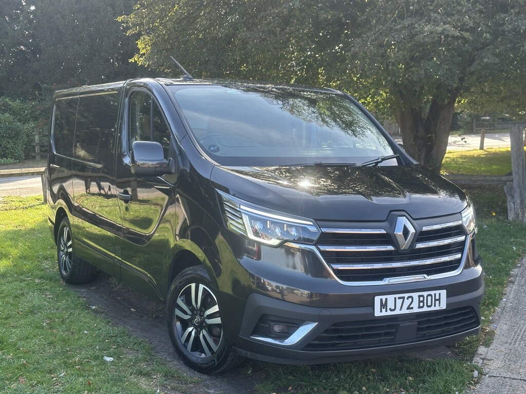 Renault Trafic Panel Van 2.0 Sl28 Blue Dci 150 Sport Panel Van M Black