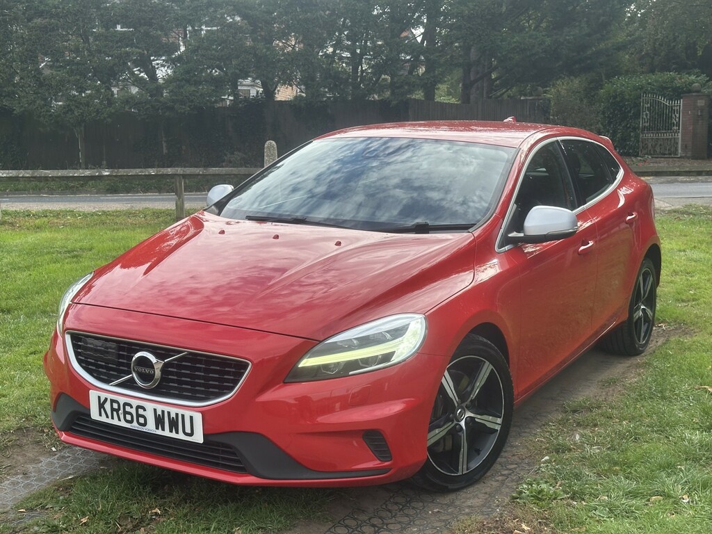 Volvo V40 2.0 R-design D4 Red #2