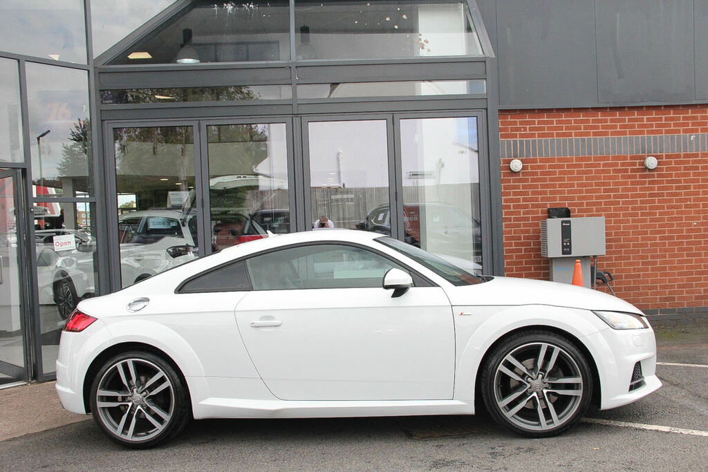 Audi TT 2.0 Tdi Ultra S Line White #4