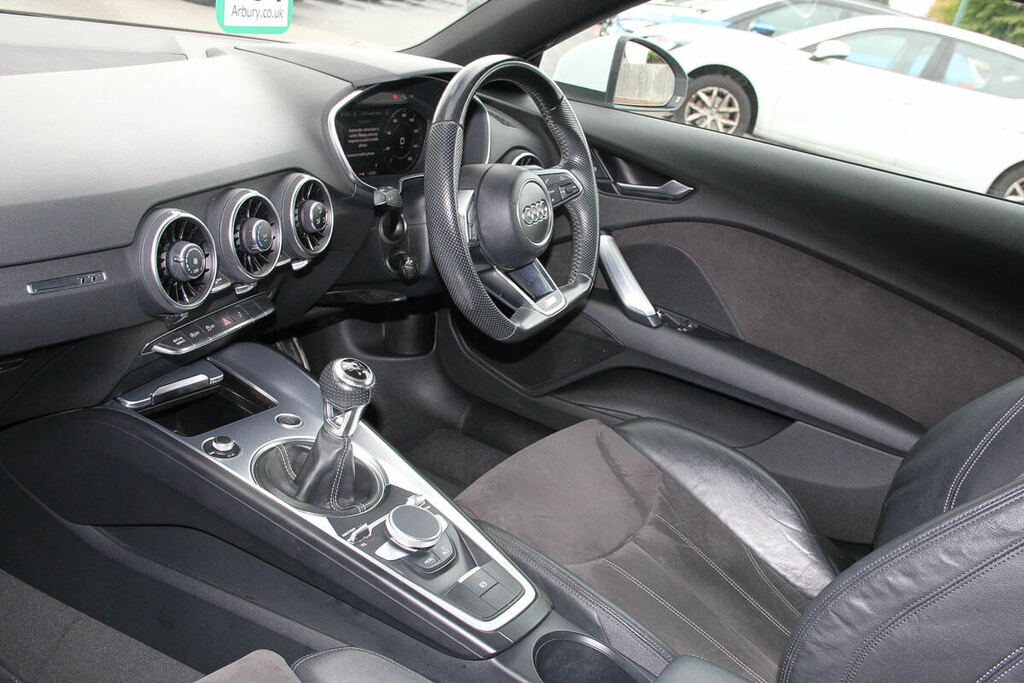 Audi TT 2.0 Tdi Ultra S Line White #2