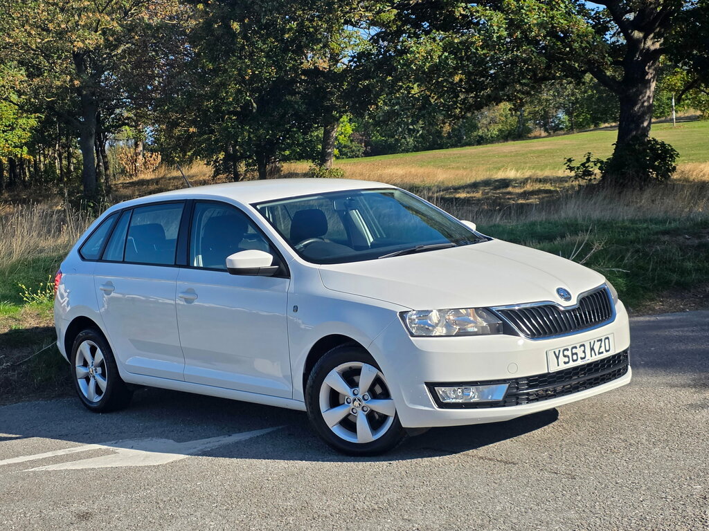 Skoda Rapid Spaceback 1.2 Tsi Se Hatchback Euro 5 86 White