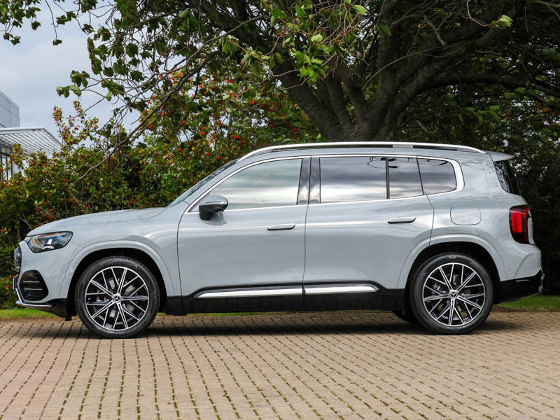 Mercedes-Benz GLB Class Glb 220 4Matic Amg Line Premium 8G-tronic Grey #4