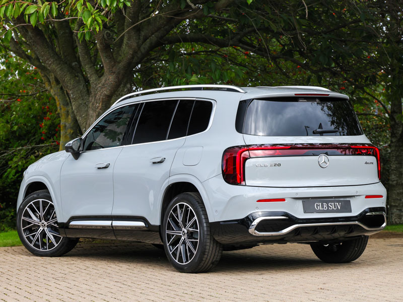 Mercedes-Benz GLB Class Glb 220 4Matic Amg Line Premium 8G-tronic Grey #2