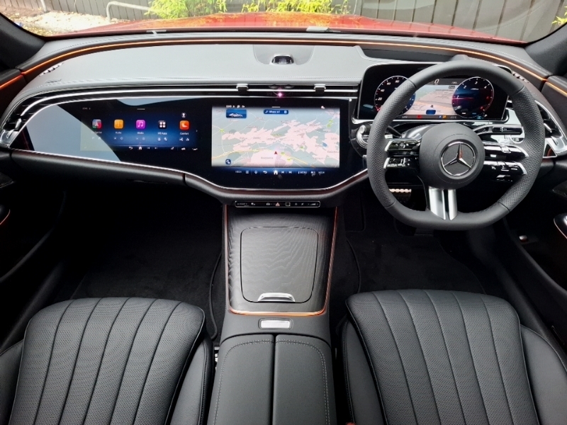 Mercedes-Benz E Class E220d Amg Line Premium Plus 9G-tronic Red #3