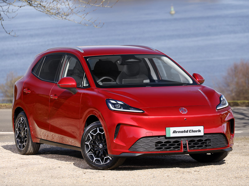 MG MG4 118Kw Premium Long Range 54Kwh Red
