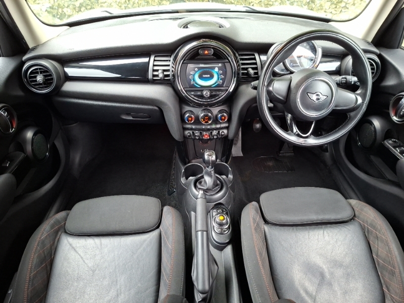 Mini Hatch 1.5 Cooper Seven White #3