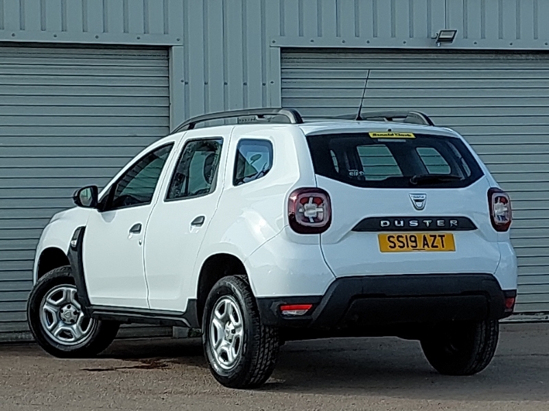 Dacia Duster 1.6 Sce Essential White #2