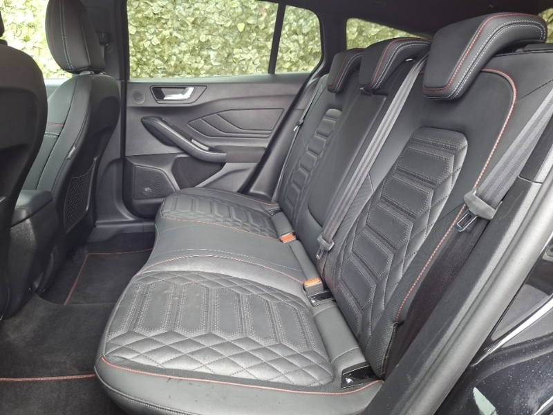 Ford Focus 1.0 Ecoboost Hybrid Mhev 155 St-line X WP23ZND Black #6