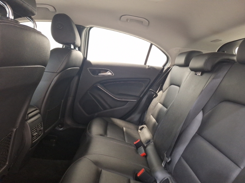 Mercedes-Benz A Class A180d Sport Black #6