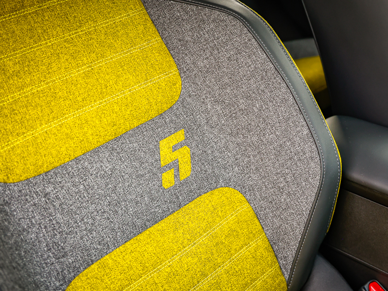 Renault 5 E-Tech 110Kw Iconic Five Comfort Range 52Kwh Yellow #6