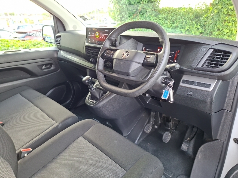 Vauxhall Vivaro 1.5 Turbo D 120 Prime H1 Van DV74CFG White #3