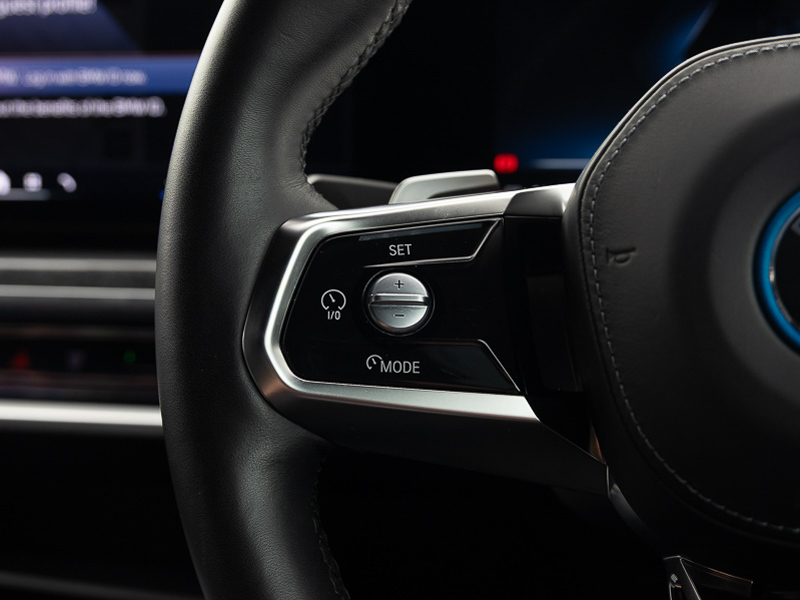BMW i7 105.7Kwh Excellence Pro Saloon Blue #15