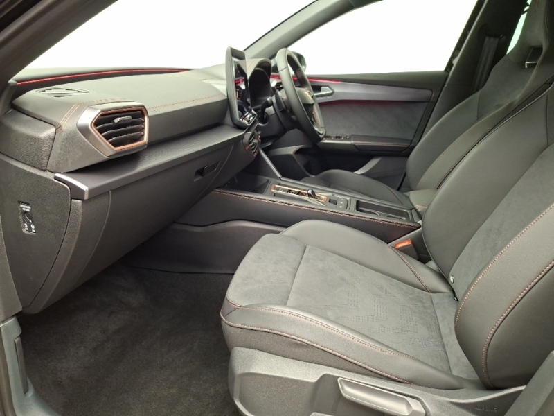 Cupra Leon 1.5 Etsi 150 V2 Dsg Black #5