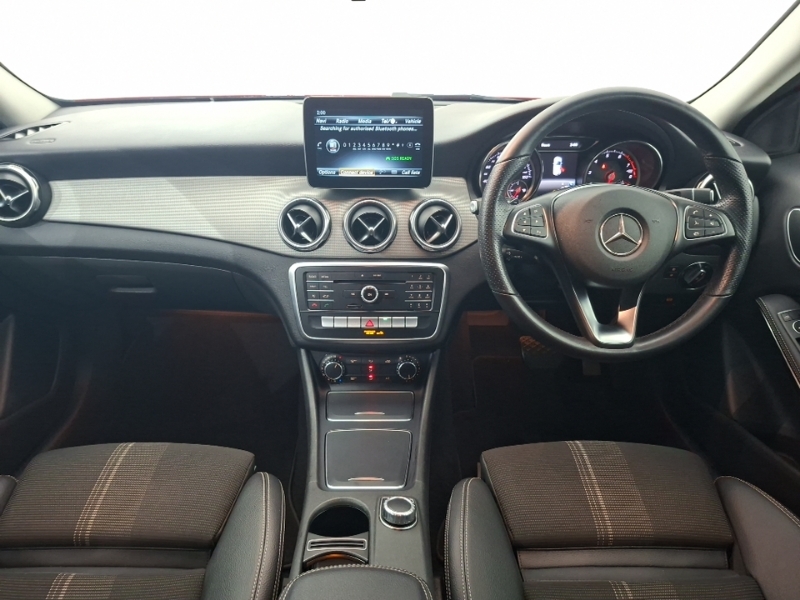 Mercedes-Benz GLA Class Gla 180 Urban Edition WF69EZT Red #3