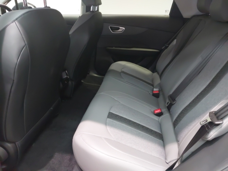 MG MG4 170Kw Premium Long Range 64Kwh Black #6