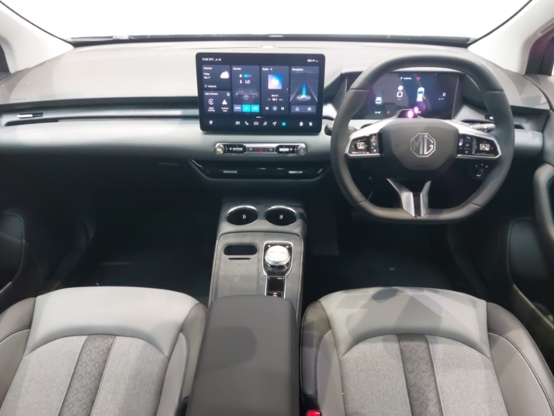 MG MG4 170Kw Premium Long Range 64Kwh Black #3