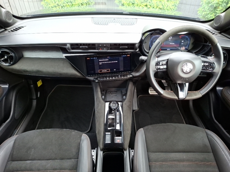 Alfa Romeo Junior 1.2 Turbo Ibrida Intensa Black #3