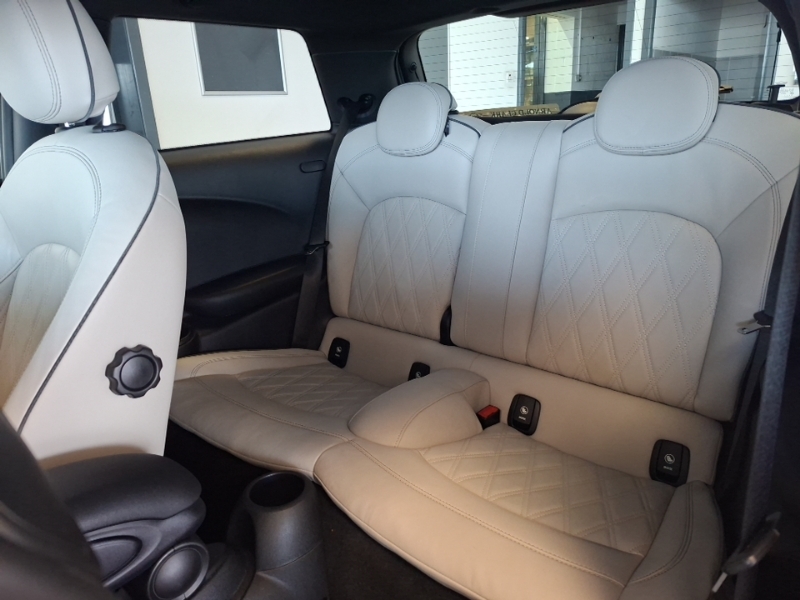 Mini Hatch 1.5 Cooper Exclusive II Silver #6