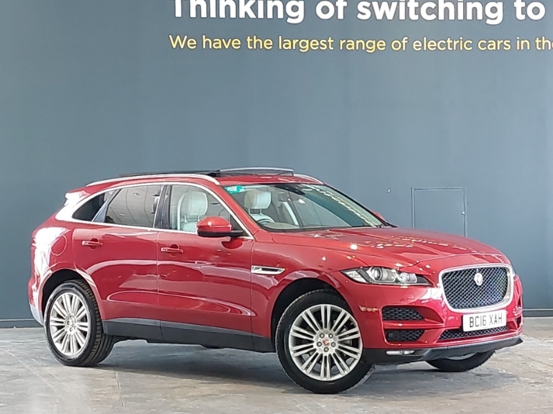Jaguar F-Pace 2.0D Portfolio Awd Red