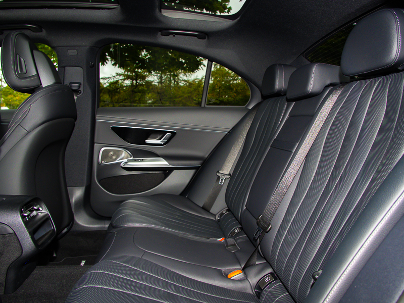 Mercedes-Benz E Class E200 Amg Line Premium Plus 9G-tronic Silver #5