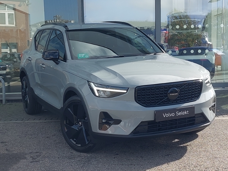Volvo XC40 2.0 B3p Plus Black Edition Grey