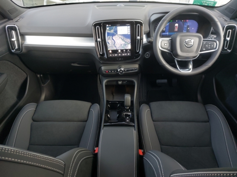 Volvo XC40 2.0 B3p Plus Black Edition SO26AXM Grey #3