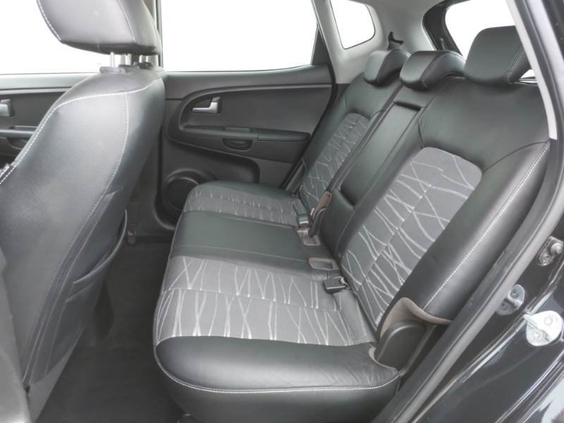 Kia Venga 1.6 Ecodynamics 3 Black #6
