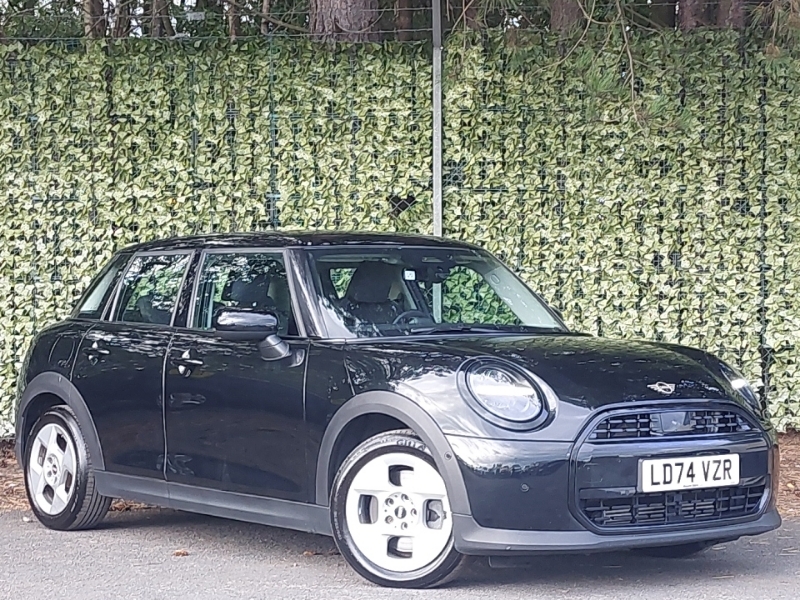 Mini Hatch 1.5 C Classic Black
