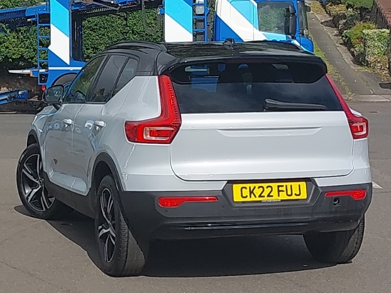 Volvo XC40 1.5 T3 163 R Design Geartronic Silver #2