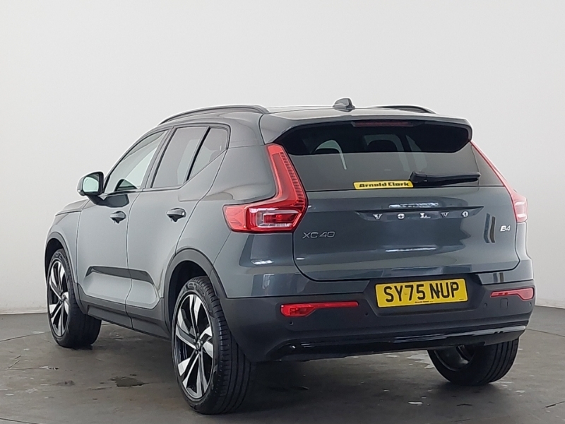 Volvo XC40 2.0 B4p Ultra Dark SY75NUP Green #2