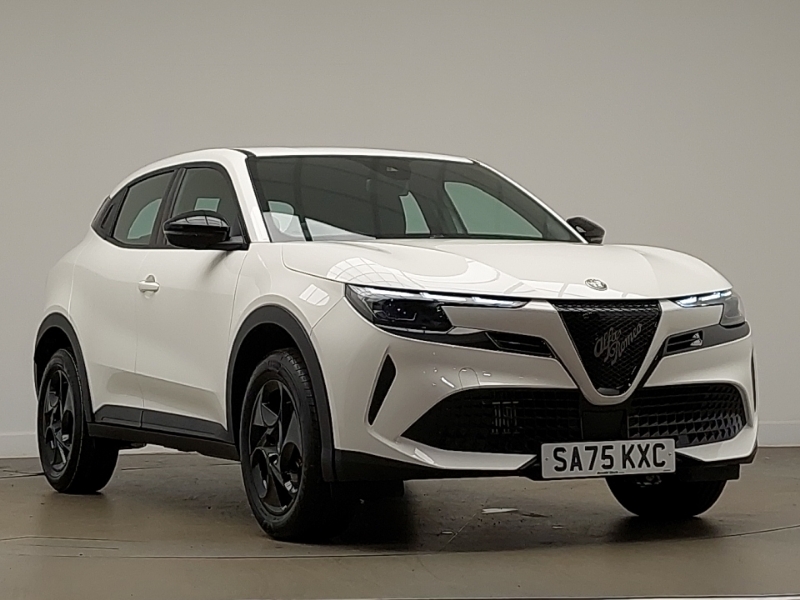 Alfa Romeo Junior 1.2 Turbo Ibrida White