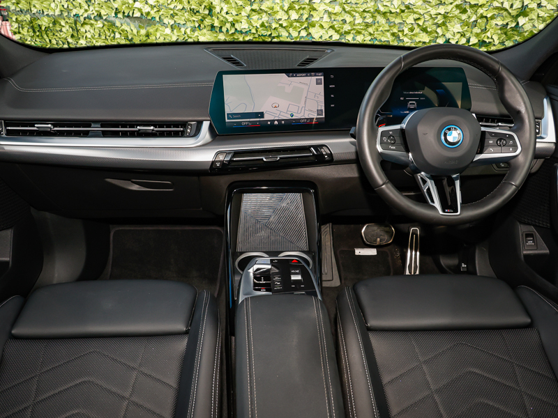 BMW iX2 230Kw Xdrive30 Shadow Edition 65Kwh Grey #4