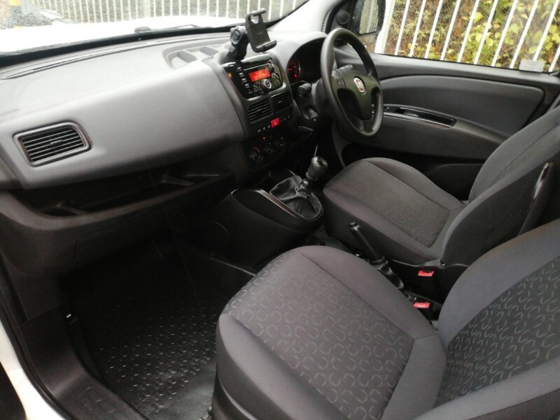 Fiat Doblo 1.6 Multijet 16V 105 Tecnico Van Start Stop White #5