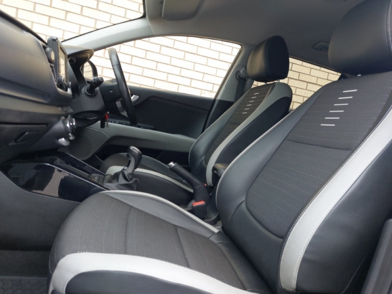 Kia Stonic 1.6 Crdi 3 Black #5
