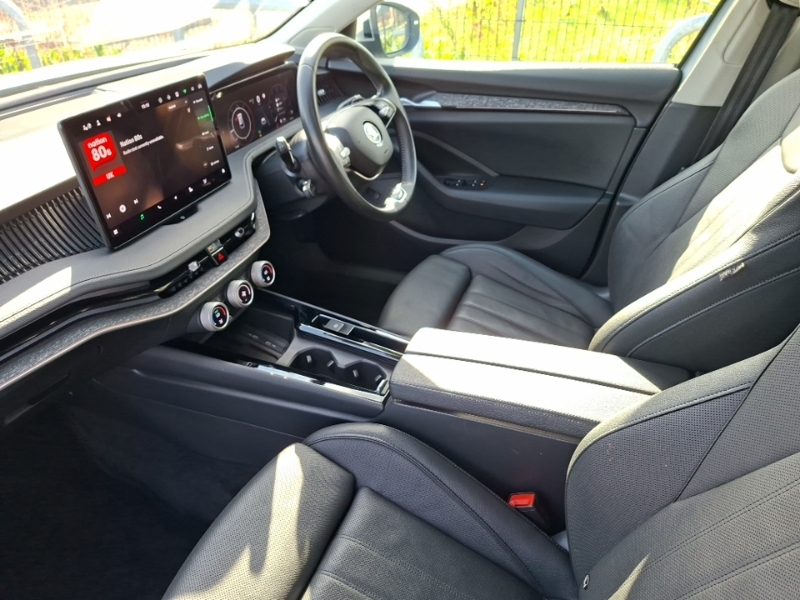 Skoda Superb 2.0 Tdi Se L Dsg Silver #5