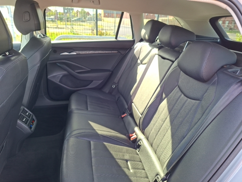 Skoda Superb 2.0 Tdi Se L Dsg Silver #6