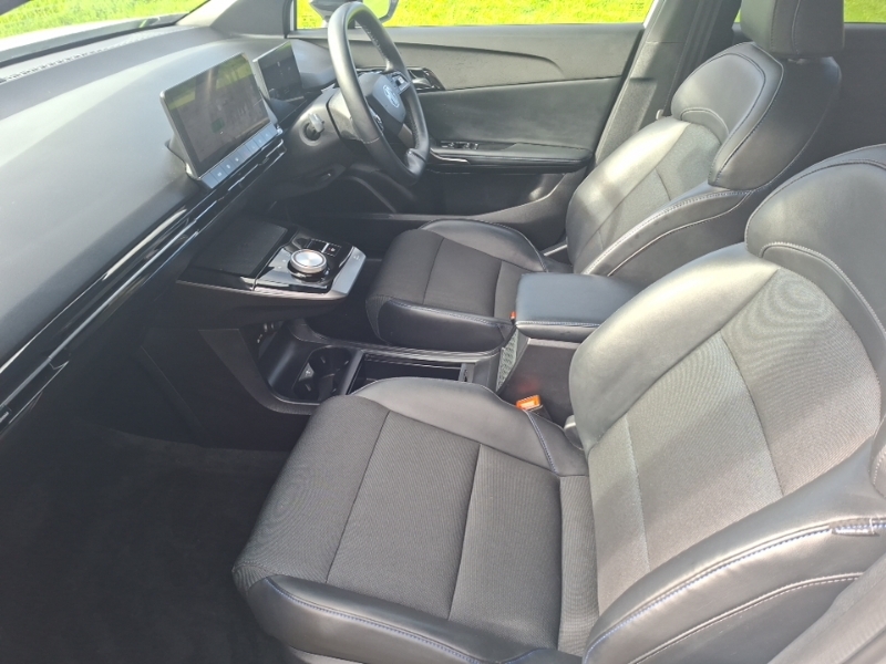 MG MG4 150Kw Trophy Ev Long Range 64Kwh White #5