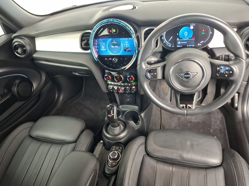 Mini Hatch 1.5 Cooper Exclusive Premium Black #4
