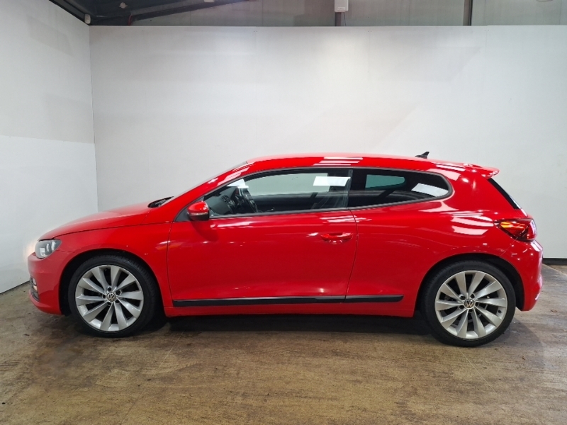 Volkswagen Scirocco 2.0 Tsi 180 Bluemotion Tech Gt Dsg Red #4