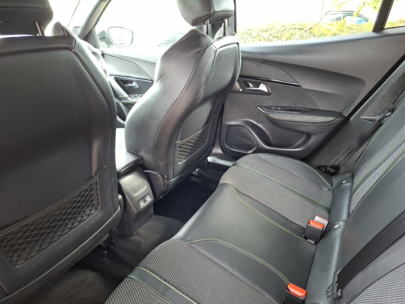 Peugeot e-2008 115Kw Gt 54Kwh White #6